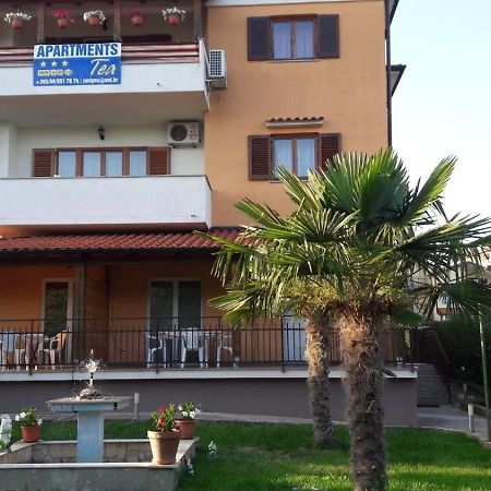 Apartments Tea Ровин Екстериор снимка
